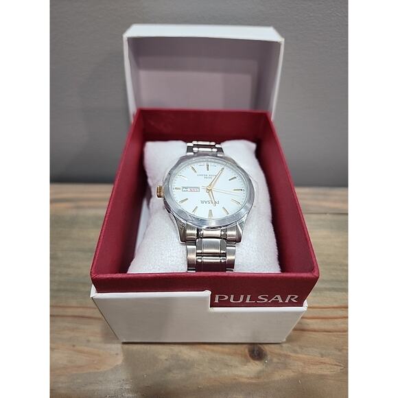 Pulsar PXN203X Men's White Dial Silver-Tone Stainless Steel Dress Watch - Picture 1 of 6